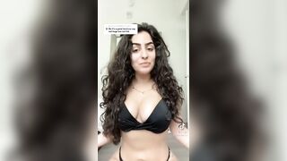 Sexy TikTok Girls: Iraqi cakes #3