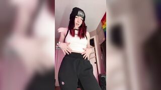 Sexy TikTok Girls: X-Ray filter? #2