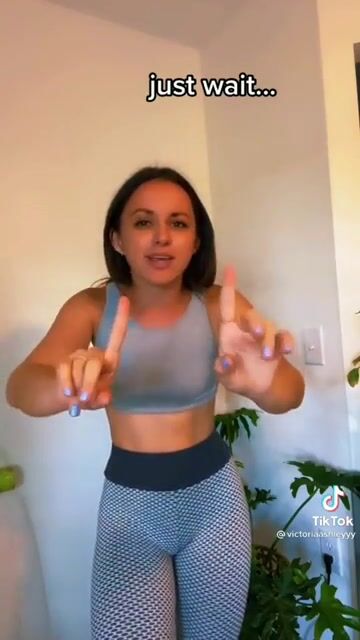 Maybe these leggings are too op and should be nerfed?