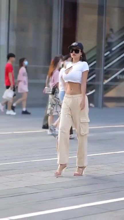 the china version of tiktok. Doyin Daoyin Doayin. I don't know how to spell it