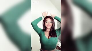 Sexy TikTok Girls: She did the same dance twice and honestly this is the breast one #2