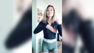 Sexy TikTok Girls: Asian Knuckles ♥️♥️♥️♥️ #4