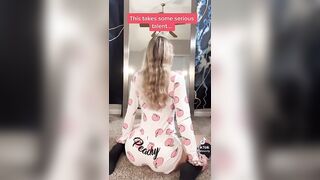 Sexy TikTok Girls: Phat ass white girl #4