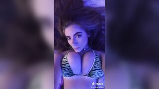 Sexy TikTok Girls: @lucianahenaro #4