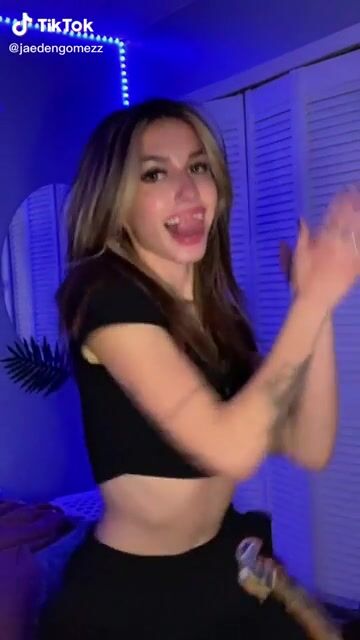 She could snap a cock off with that hip movement