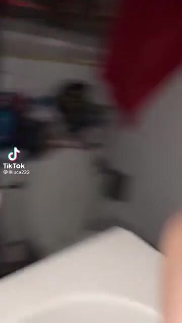 Me moving my head to try to get a better angle????