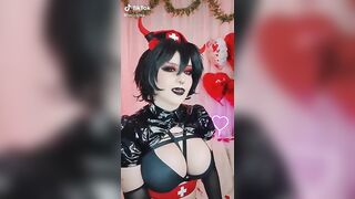 Sexy TikTok Girls: I love her outfit #1