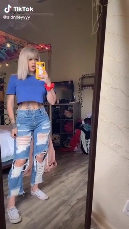 Mega super ultra thot