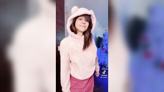 Sexy TikTok Girls: Yeeeeeeet #3