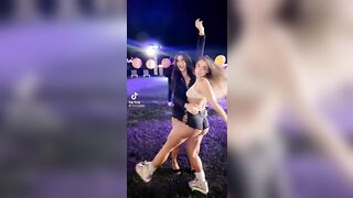 Sexy TikTok Girls: iconic sommer ray video. still love that ass #4