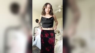 Sexy TikTok Girls: Good ol'fashion cleavage ♥️♥️ skipped the boring parts for ya ♥️♥️ #2