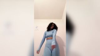 Sexy TikTok Girls: Yoga pants make everything better #2