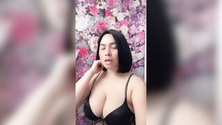 Sexy TikTok Girls: Pinay momma #2