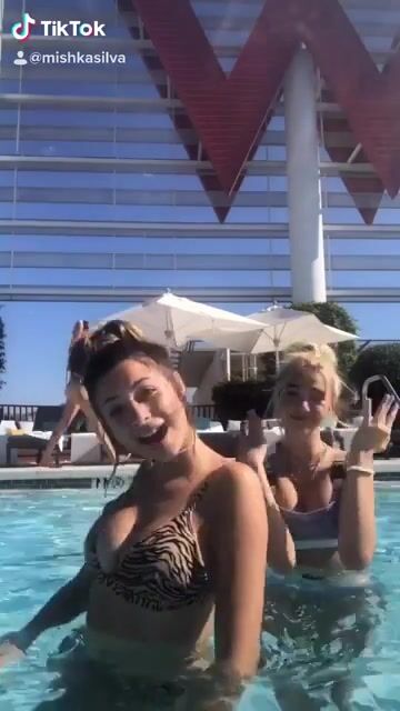 I wouldn’t call them thots but they’re both beautiful ????