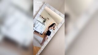 Sexy TikTok Girls: I’ve on my neck #1