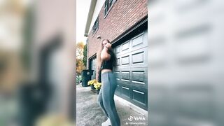 Sexy TikTok Girls: Jiggling. #4