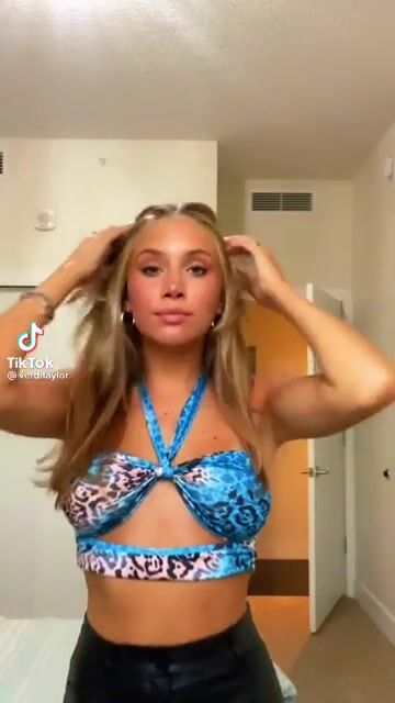 In love with her body ????????