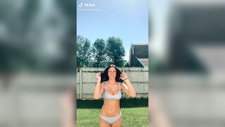 Sexy TikTok Girls: Sexy tanned thot #1