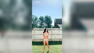 Sexy TikTok Girls: Sexy tanned thot #2