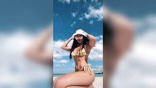 Sexy TikTok Girls: You have any sun-cream? #4