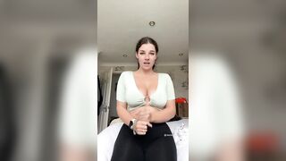 Sexy TikTok Girls: You have one miNutt #2