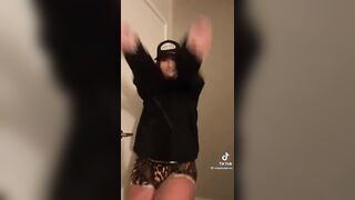 Sexy TikTok Girls: You just know she goes crazy on it #3