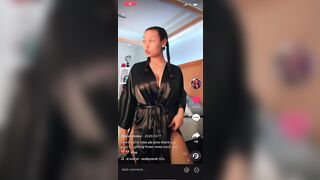 Sexy TikTok Girls: @kaelanisky - her sexy ass in that robe! #1