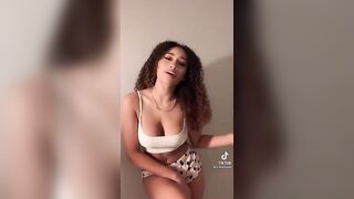 Sexy TikTok Girls: Light Skin Baddie #4