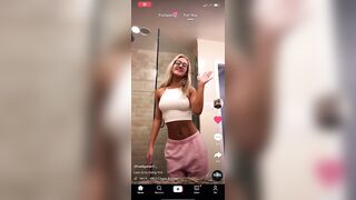 Sexy TikTok Girls: I like the glasses #1