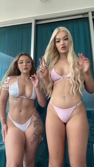 Left or right ? Let’s get a slow-mo version