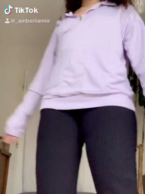 You like thick thighs?