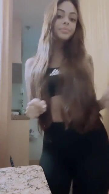 You ll definitely watch this hot chick Silhouette again ????????????