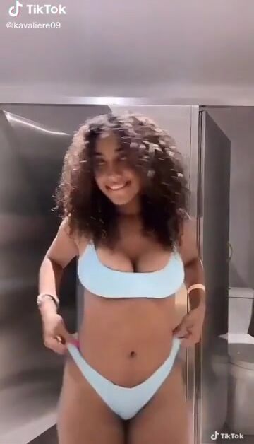 Oo fuck this girl ????
