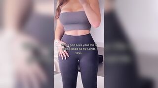 Sexy TikTok Girls: Leggings or jeans? #2