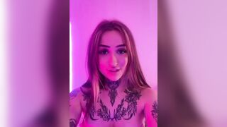 Sexy TikTok Girls: fuzzy duck #3