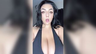 Sexy TikTok Girls: Milky cross-eyed bitch #1