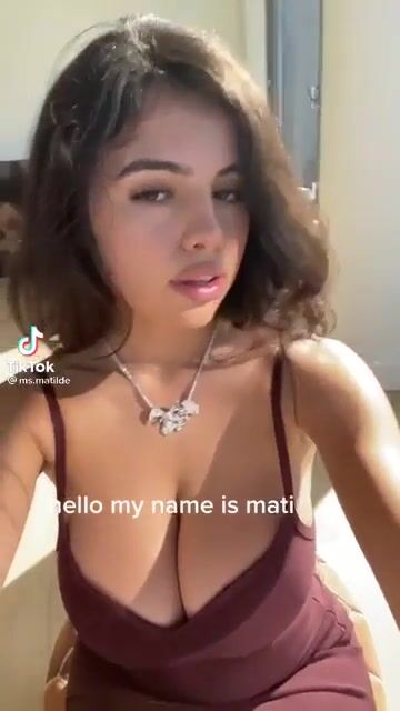 Lil latina is beyond stacked ????