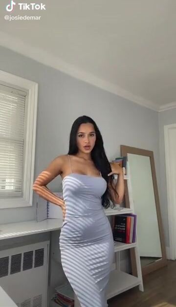 One of the hottest thots on TikTok