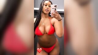 Arrow up if you think you can handle me ???????? add my snap:) savannah_miaa