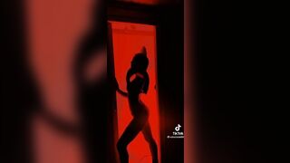 Sexy TikTok Girls: Here she is again with a silhouette #4