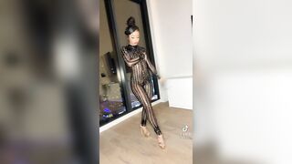 Sexy TikTok Girls: lemme see ya walk #2