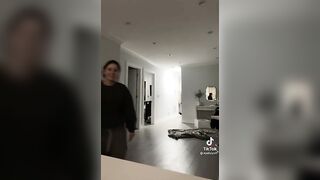 Tiktok Nipslips: Quick slip in the beginning #4