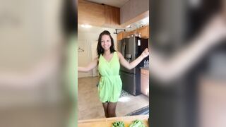 Tiktok Nipslips: A little Dance #3