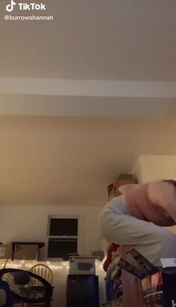 @burrowshannah