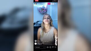 @miamoji2 on TT, IG live flash