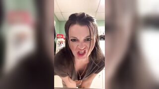 TikTok Hot Live: Girl on tiktok live shirt pulling. Quick views #4