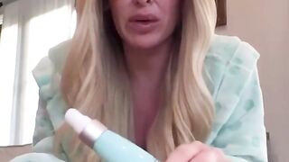 TikTok Hot Live: Guys!!!! Kim zolciak biermann nip slip #4