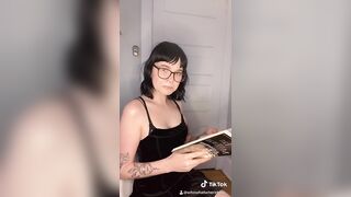 Hot TikTok: Alguien sabe quién es #2