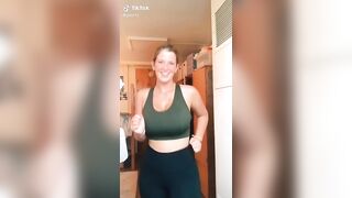 Hot TikTok: Bouncing №2 #2