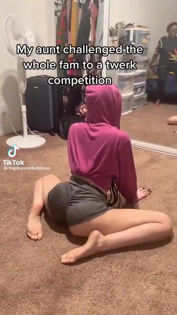 The Aunt Was Flabbergasted with her twerking ????